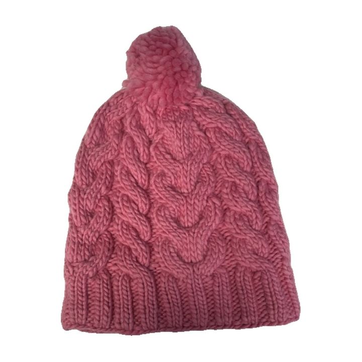 Mössa med tofs i flätstickning - ROSA